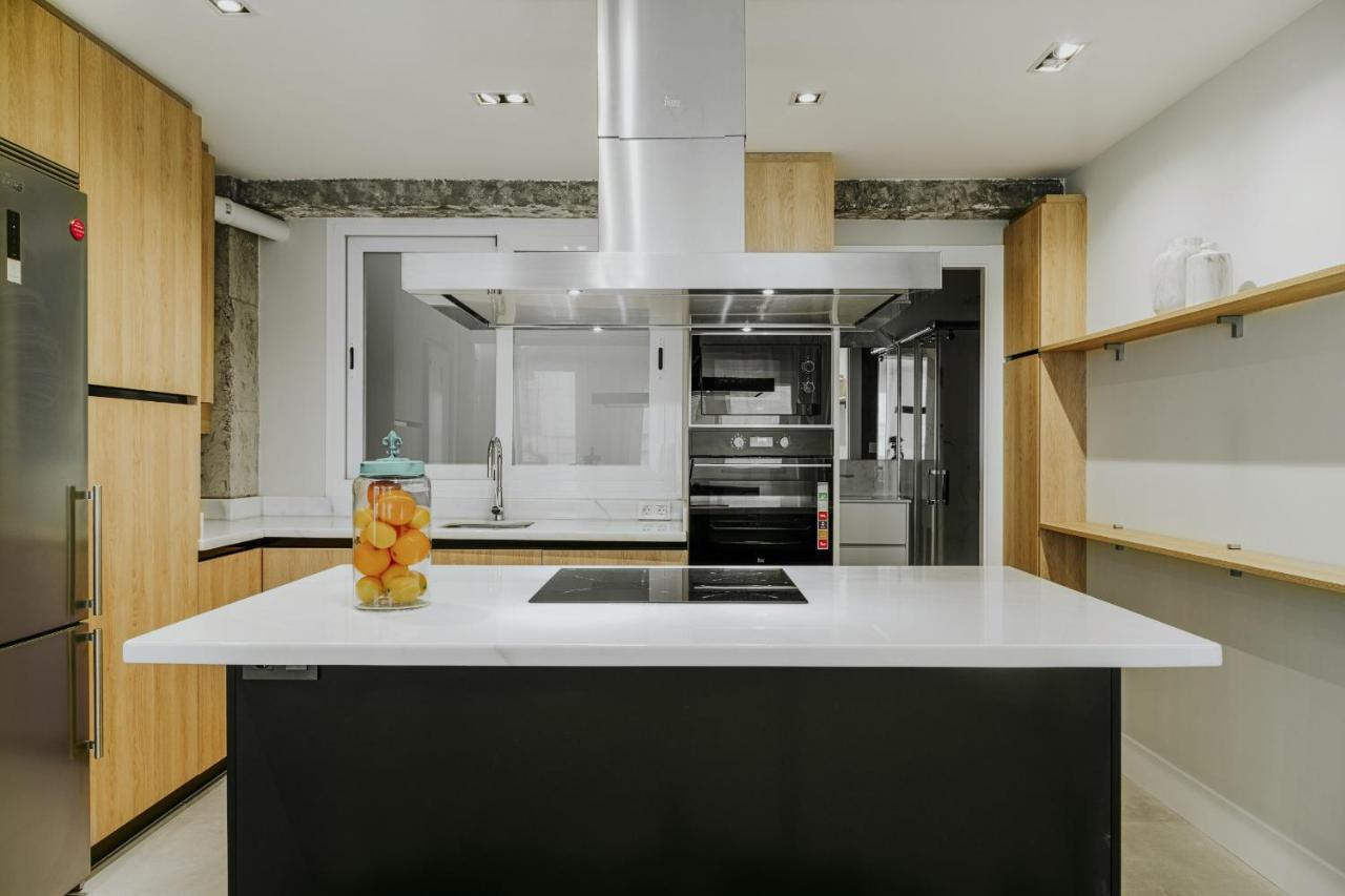 Six Apartments By Caleta Homes Màlaga Exteriér fotografie